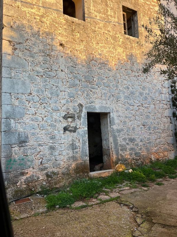 Stone House for Sale in Pirgos (Mani) 180k